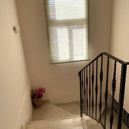 28 Villa